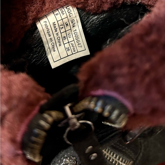 UGG black suede and Lamb Fur shearling cuff boots - Picture 6 of 7